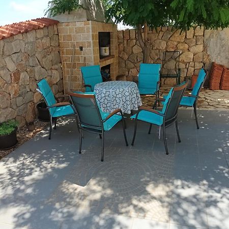 Apartmani Ruza Košljun 外观 照片