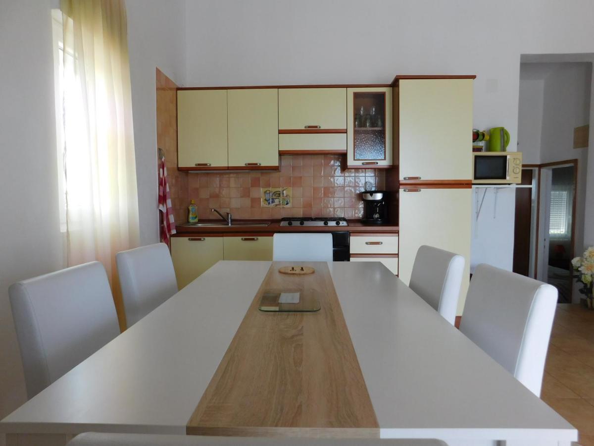 Apartmani Ruza Košljun 外观 照片